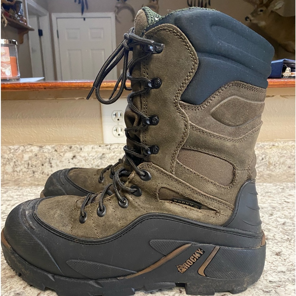 Winter insulated boots Rocky boots